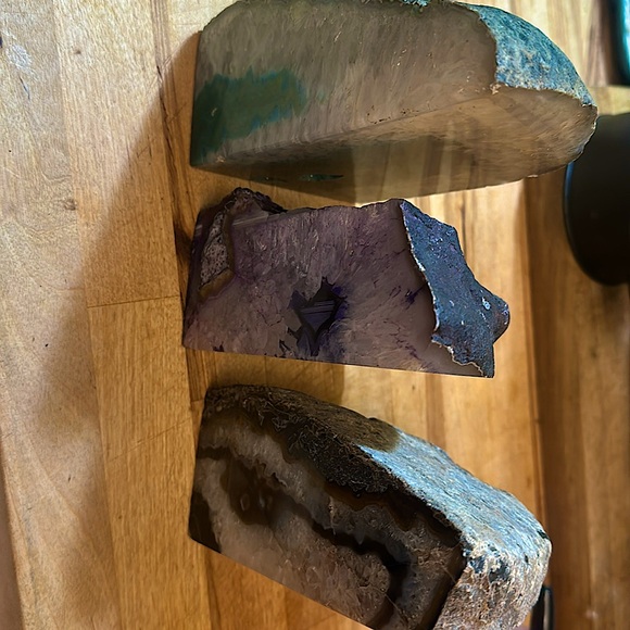 Quartz - Picture 1 of 3